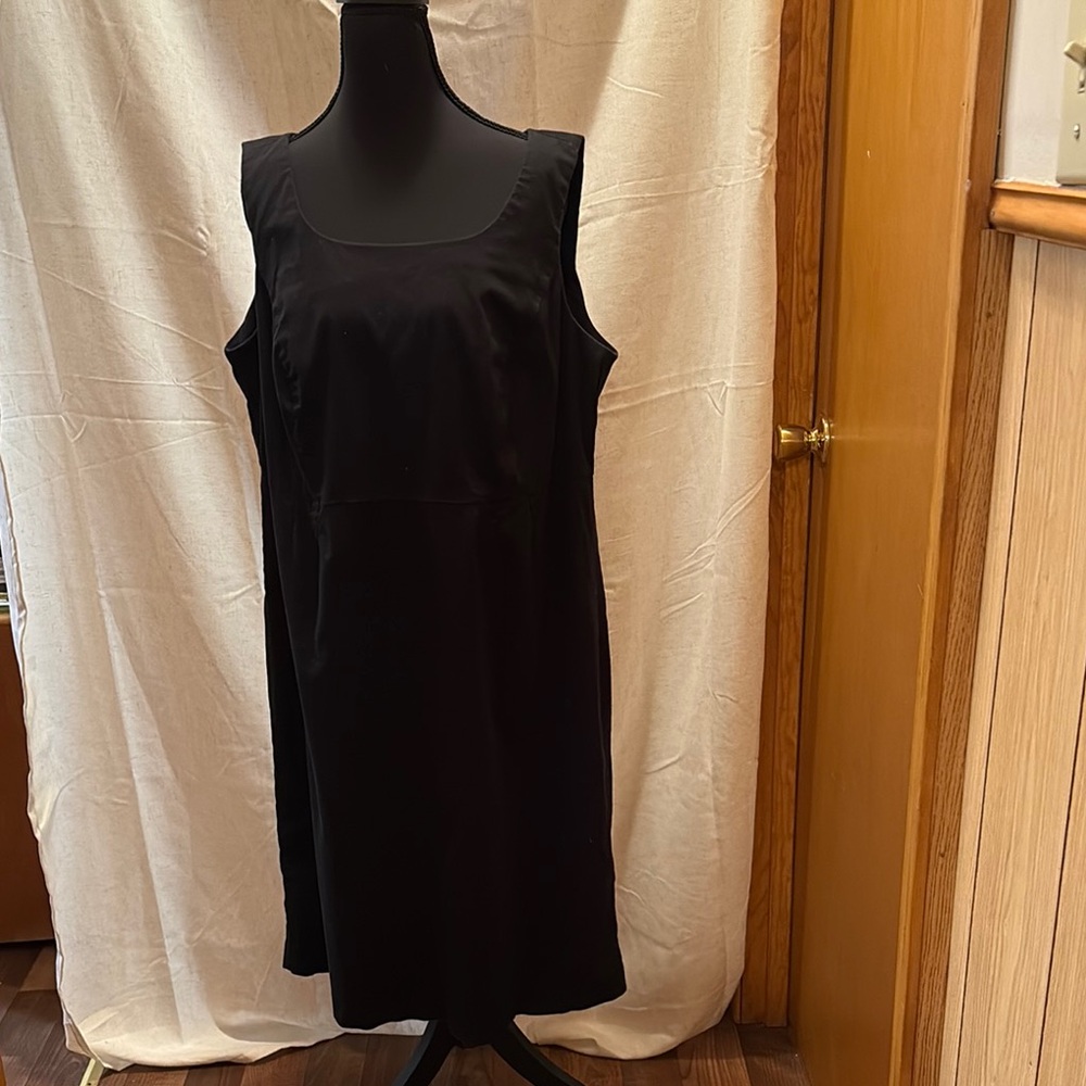 Studio I Black Sleeveless Dress